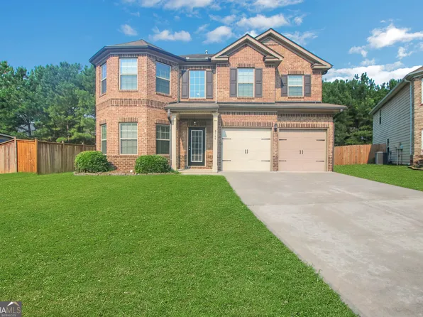 6740 Oak Hill Pl, Fairburn, GA 30213