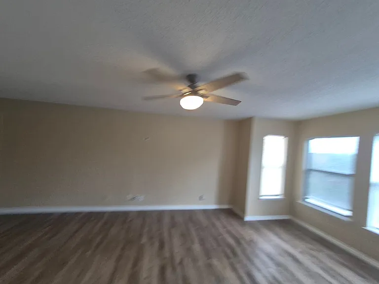 7314 Justino Trl — Photo 38