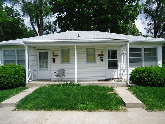 3rd image of 2742 Garfield St