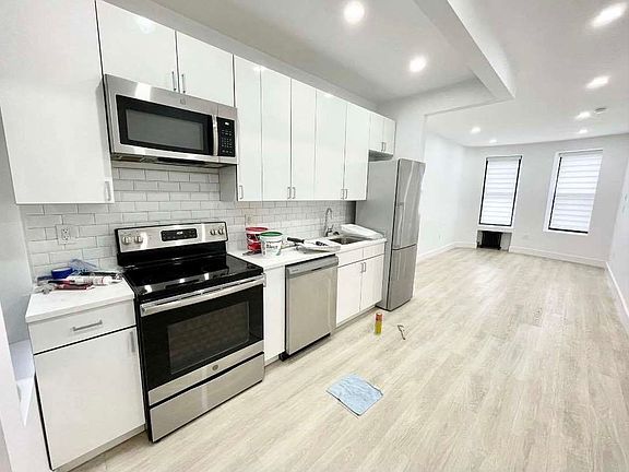 2nd image of 425 Sterling Pl #1