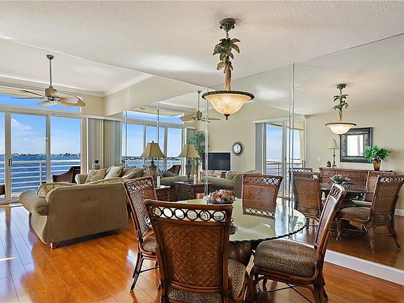3rd image of 6105 Bahia Del Mar Cir APT 883