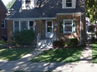 10624 S Whipple St, Chicago, IL