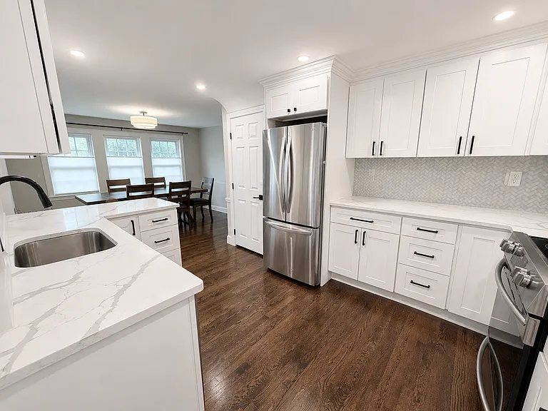28 Houghton St #1 — Photo 4