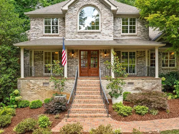 3019 Wingfield Ct, Signal Mountain, TN 37377