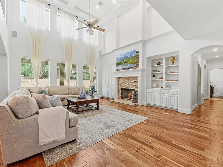 1523 Baldridge Ln — Photo 9