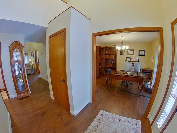 5th image of 2601 Candlewood Dr