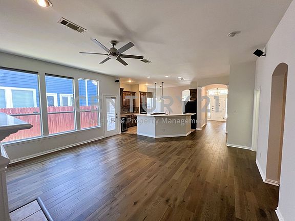 4th image of 2503 Grizzly Run Ln