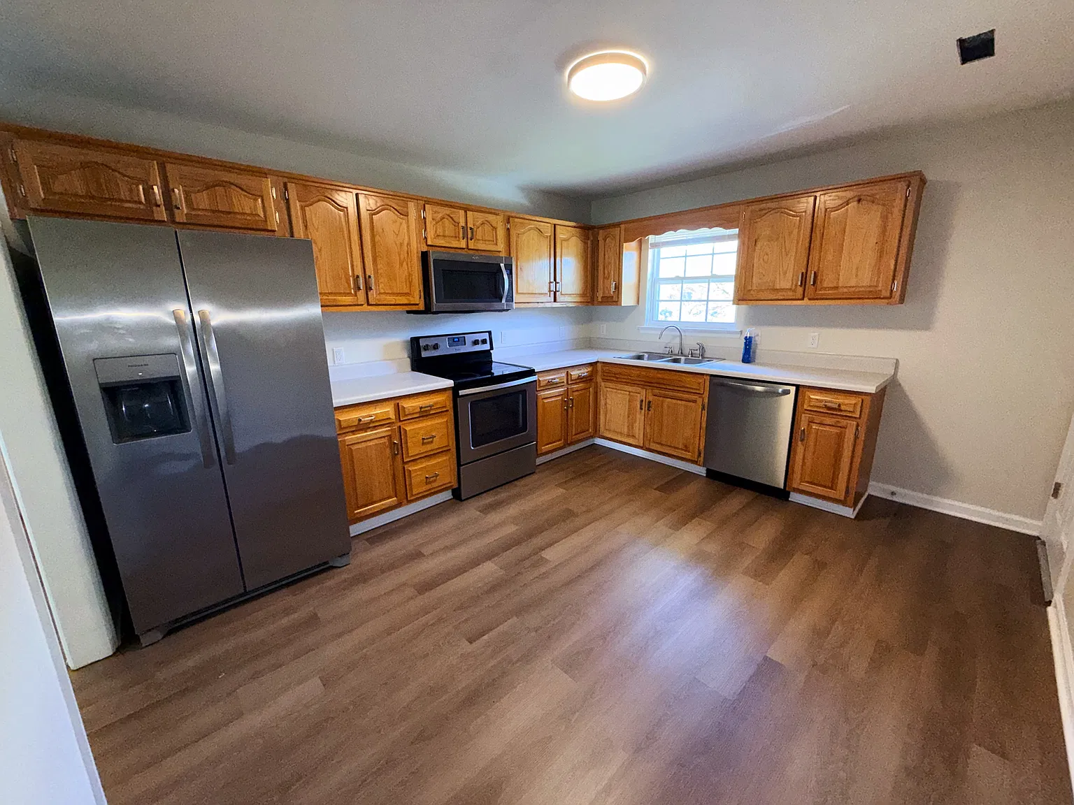 2 bed, 850 sqft, $1,400 — Photo 4