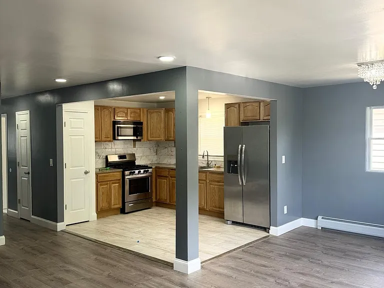 39 Stecher St #2 — Photo 9