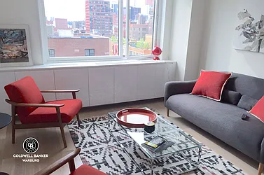 Rented by Coldwell Banker Warburg