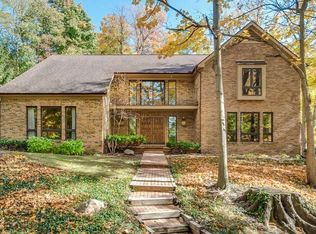 1123 Aline Ct, South Bend, IN 46614
