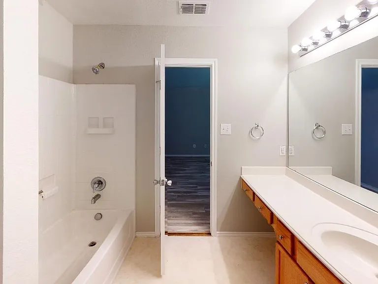 421 Stanley Falls Dr — Photo 15