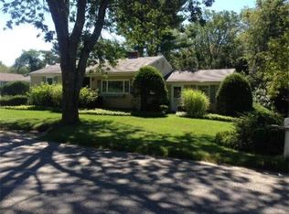 48 Church St, Mattapoisett, MA 02739