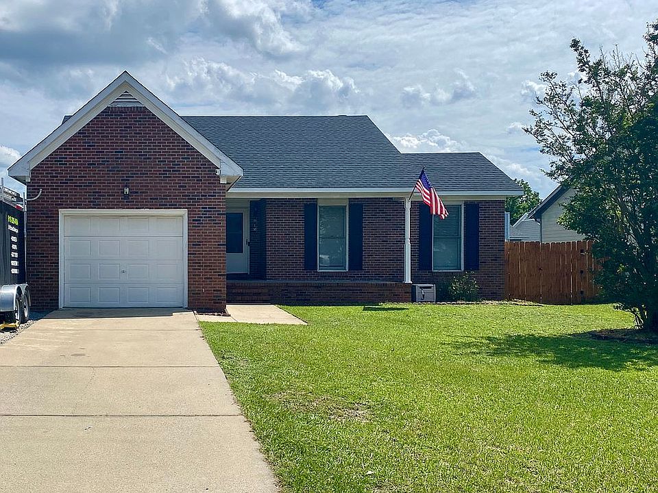 1st image of 815 Brownsboro Pl