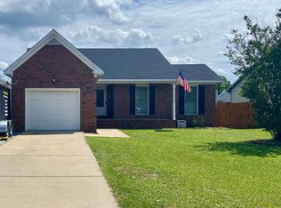 815 Brownsboro Pl, Hope Mills, NC 28348
