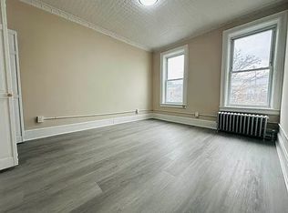 19 Lake St #2, Brooklyn, NY 11223