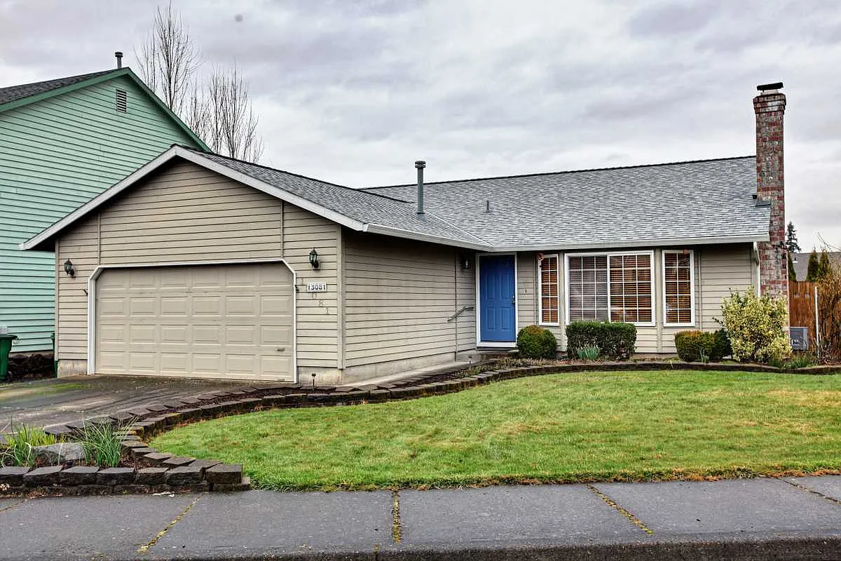 13081 SW Laurmont Dr photo 1