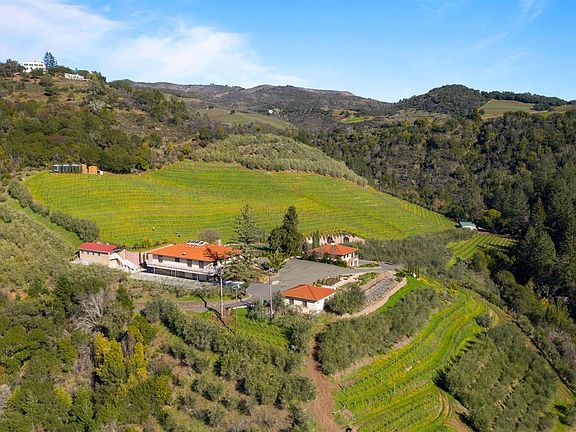 3rd image of 990 Cavedale Road