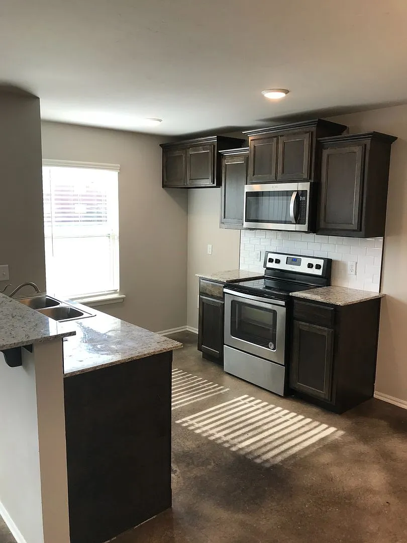 Moore Two Story Duplex — Photo 2