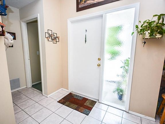 5th image of 3191 Phlox Dr #0