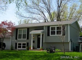 902 Juniper Dr, O Fallon, IL 62269