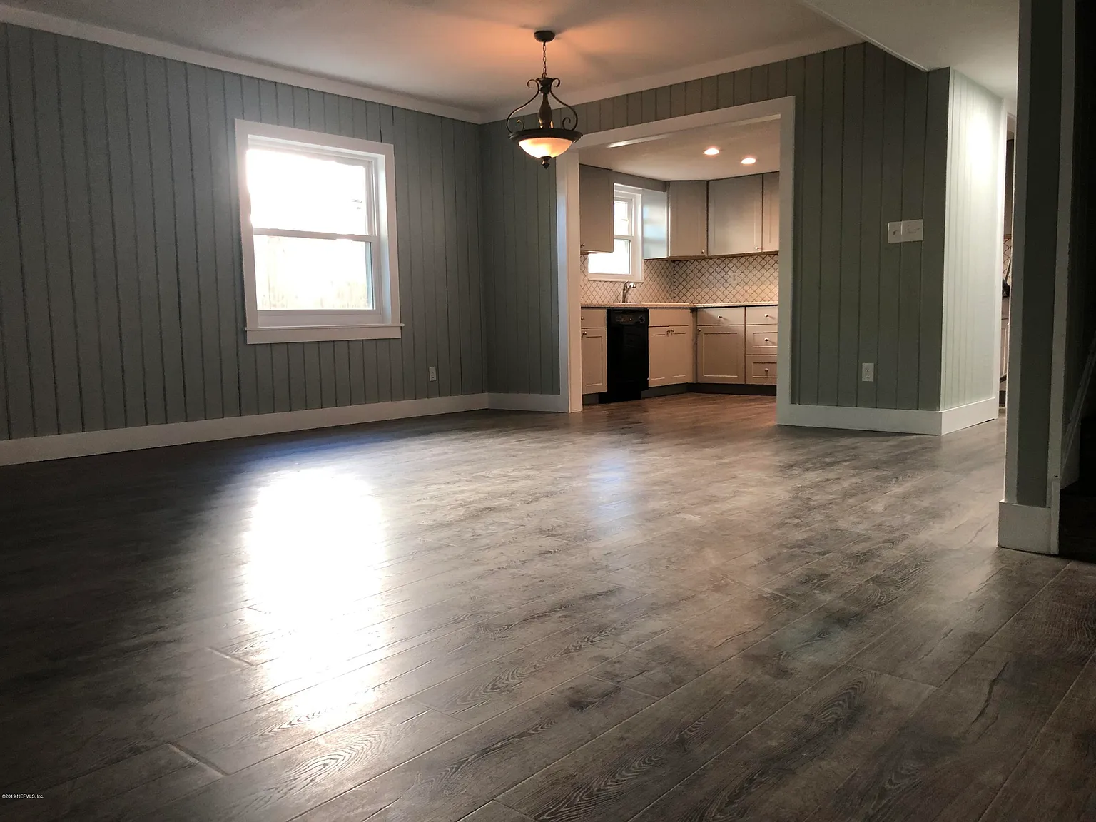 2 bed, 1.5 bath, 1321 sqft, $2,495 — Photo 2