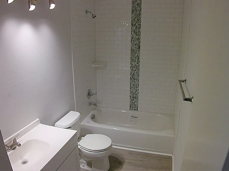 19978 E Eastman Ave — Photo 10