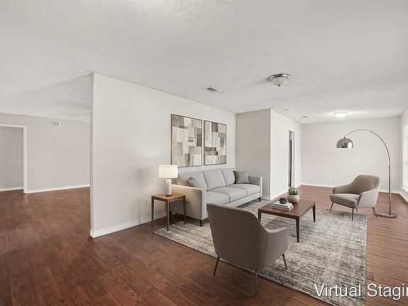 5th image of 10210 Sagerock Dr