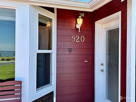 5th image of 920 Karen Ann Drive