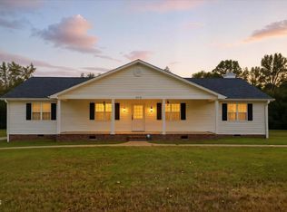 8915 W Mount Dr, Rocky Mount, NC 27803