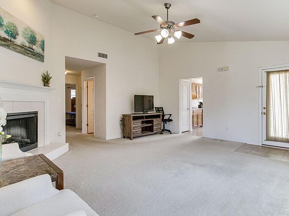 4th image of 2294 Waltham St