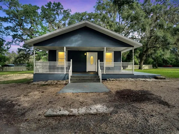 120 Skywood Dr, Valrico, FL 33594
