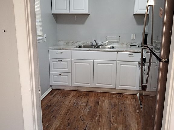 5th image of 1505 22nd St SW
