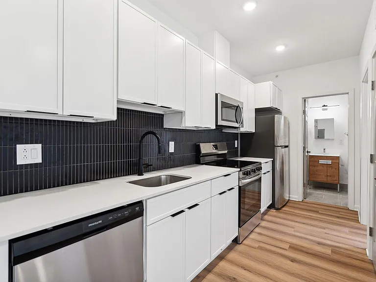 Brand New Fishtown Apartments — Photo 27