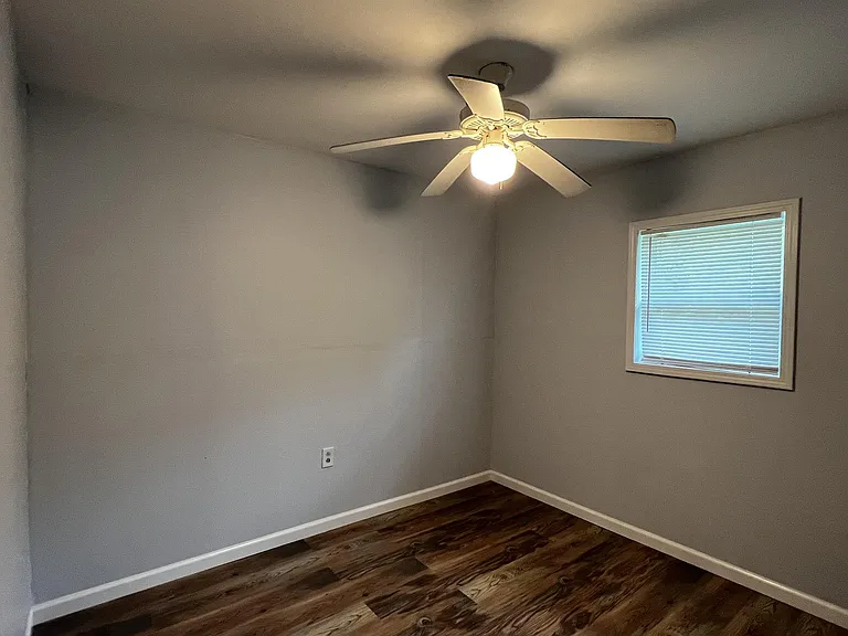 42620 Nicholsville Rd — Photo 3