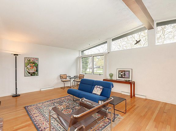 5th image of 306 Chesterfield Ave