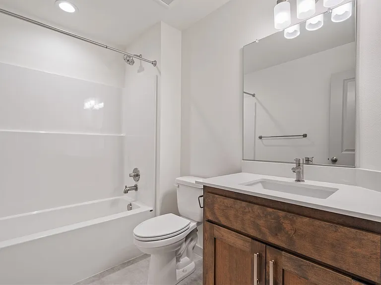 13902 NE 64th Cir #A — Photo 25