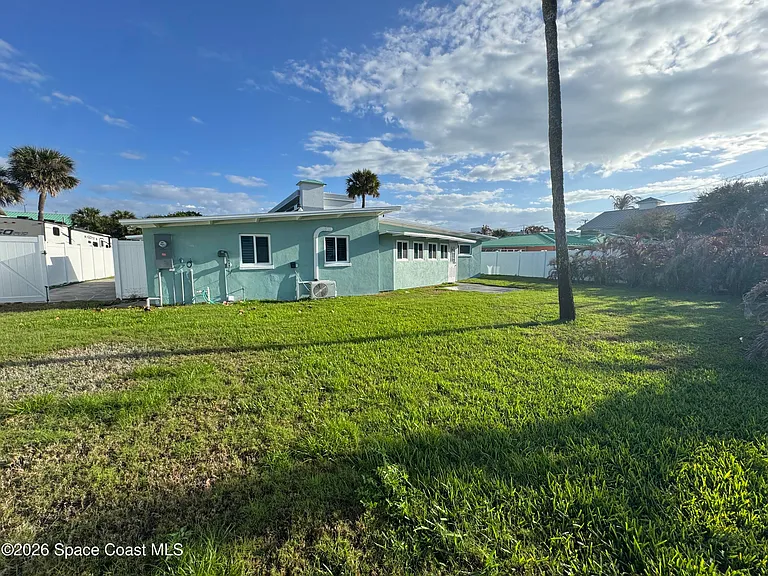 249 Palm Ln — Photo 23