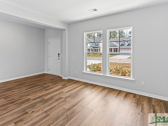 3rd image of 319 Sessile Oak Drive