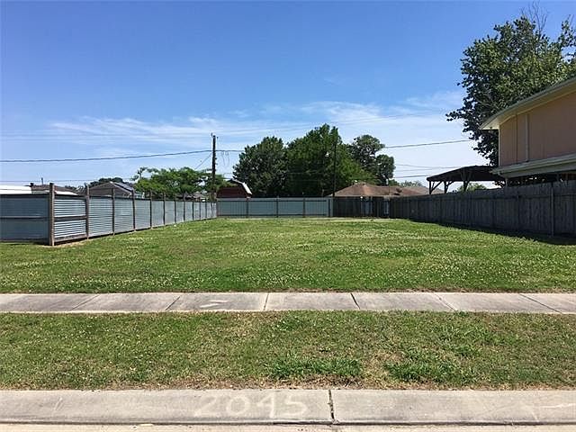 2nd image of 2045 Valmar Dr