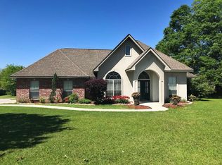 16 Windance Dr, Carriere, MS 39426