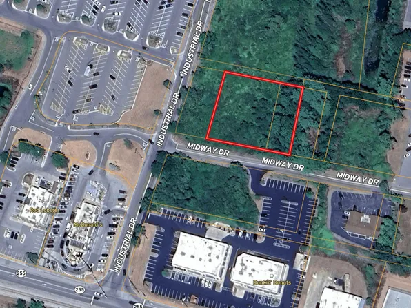 Midway Dr, Dubois, PA 15801