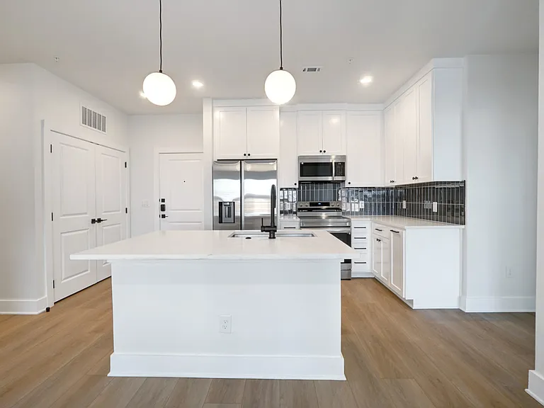 3000 Duval St #201 — Photo 3