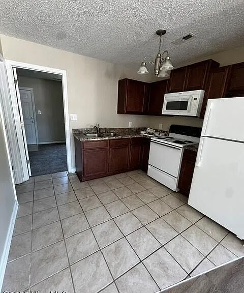 138 Easy St — Photo 5