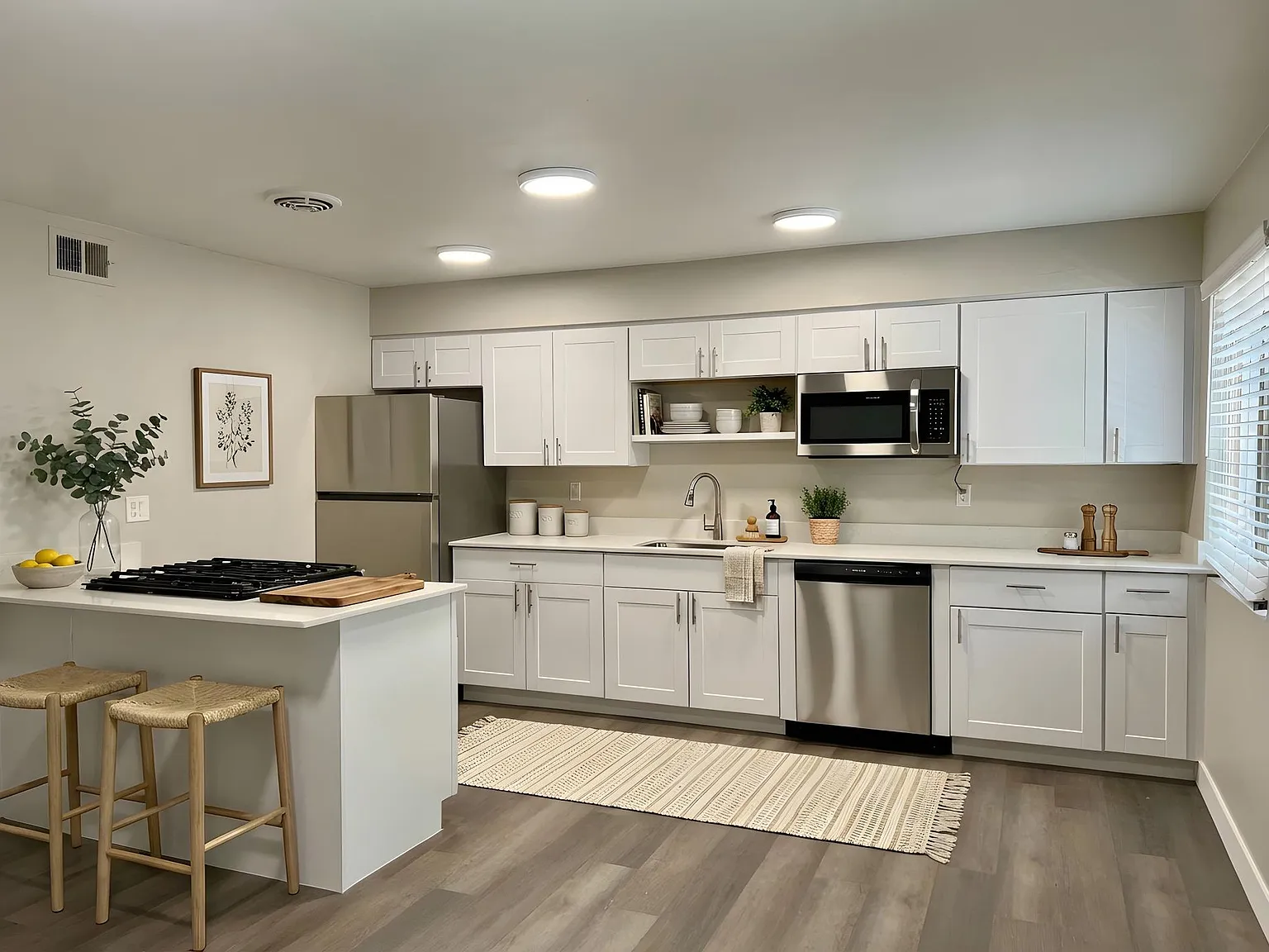 Skyline Lofts — Photo 1