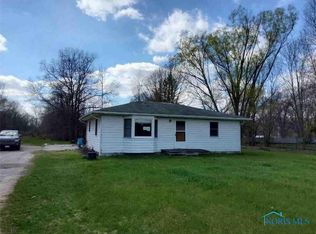 2032 S Berkey Southern Rd, Swanton, OH 43558