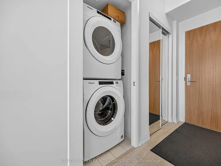8960 Jane St #1205 — Photo 5