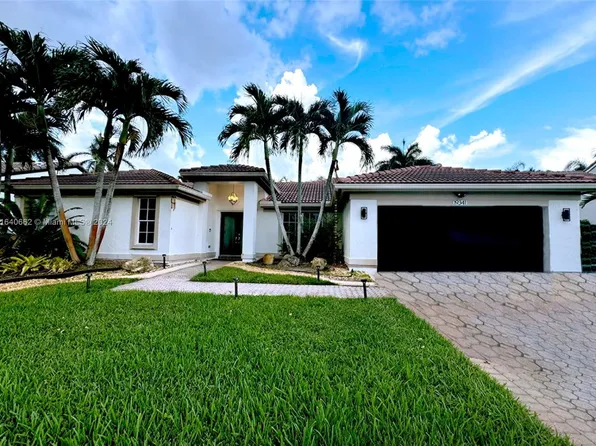 19341 NW 10th St, Pembroke Pines, FL 33029