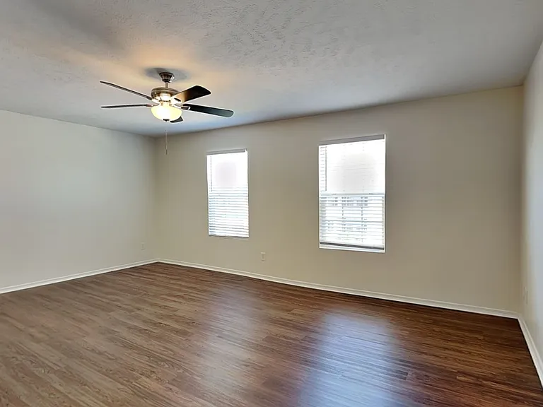 5209 Sunsail Dr — Photo 10