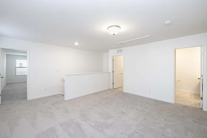 105 Luna Ln — Photo 13